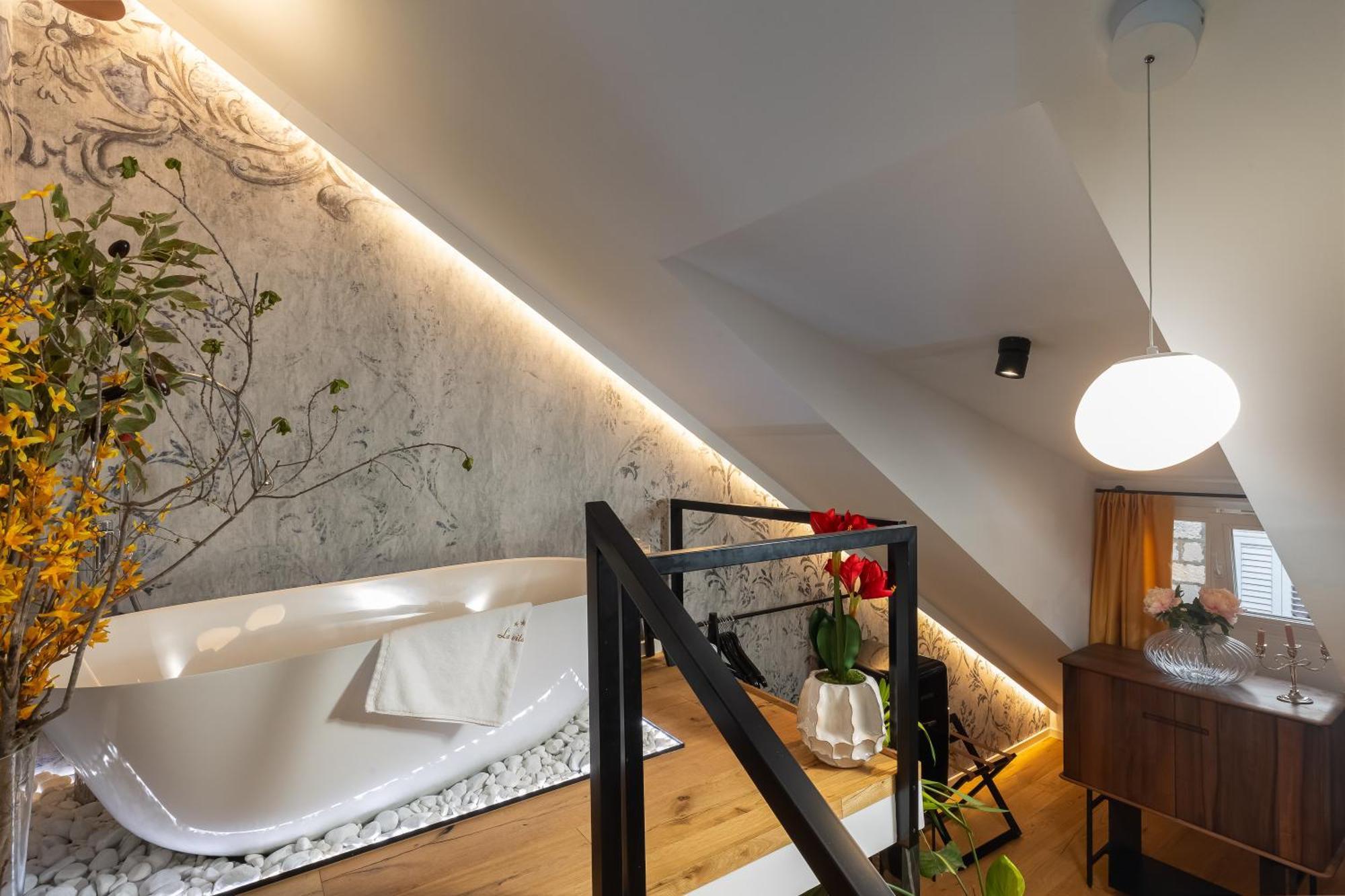 Apartment La E Bella Vi, Luxury In Old Town *